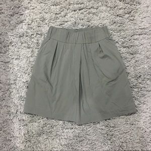 Banana Republic Grey Pleated Skirt